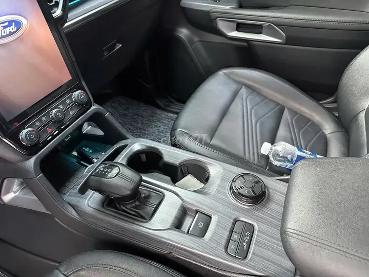 Ford Everest 2022 photo 4