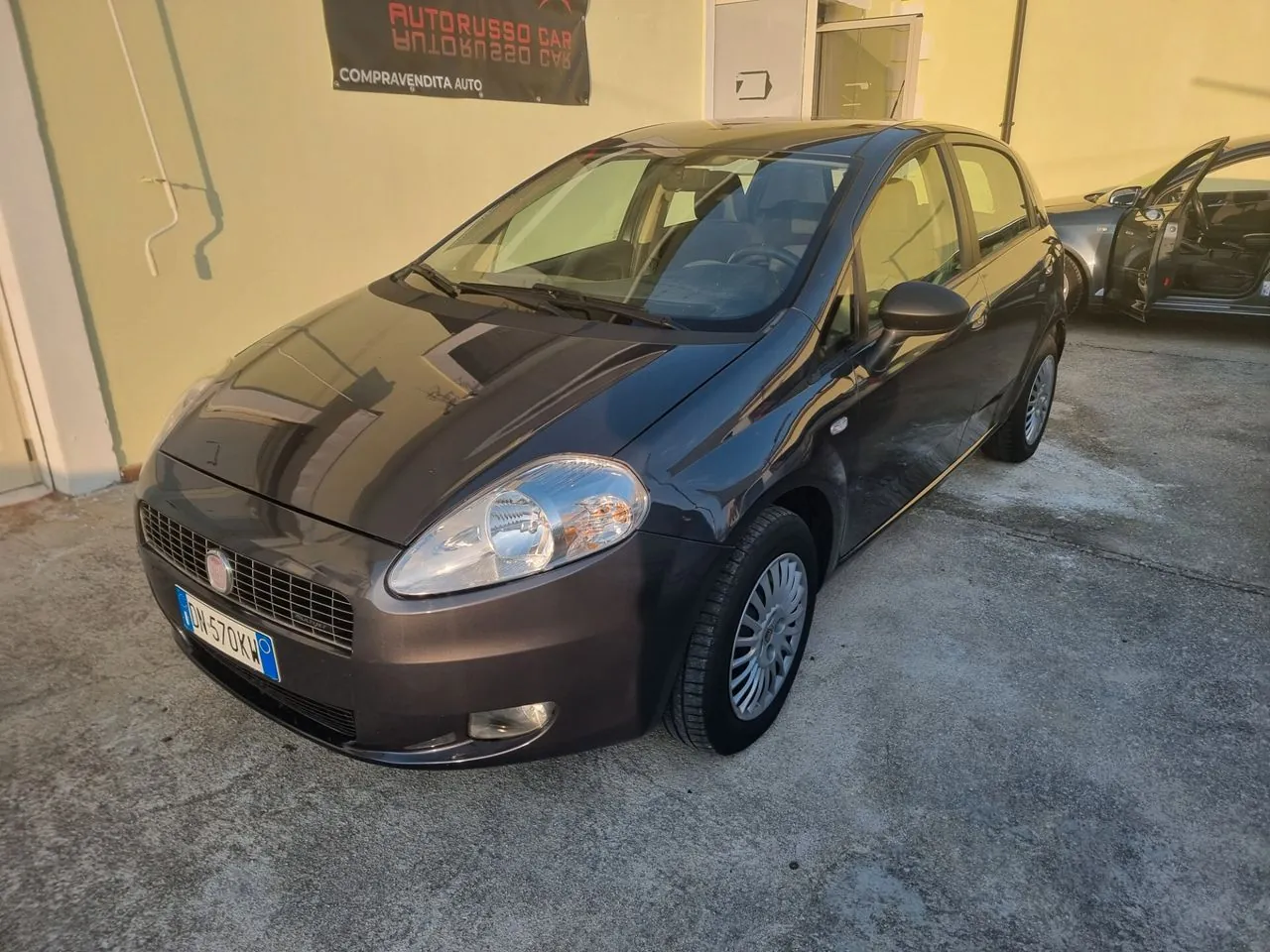 Fiat Grande Punto 2008 photo 2