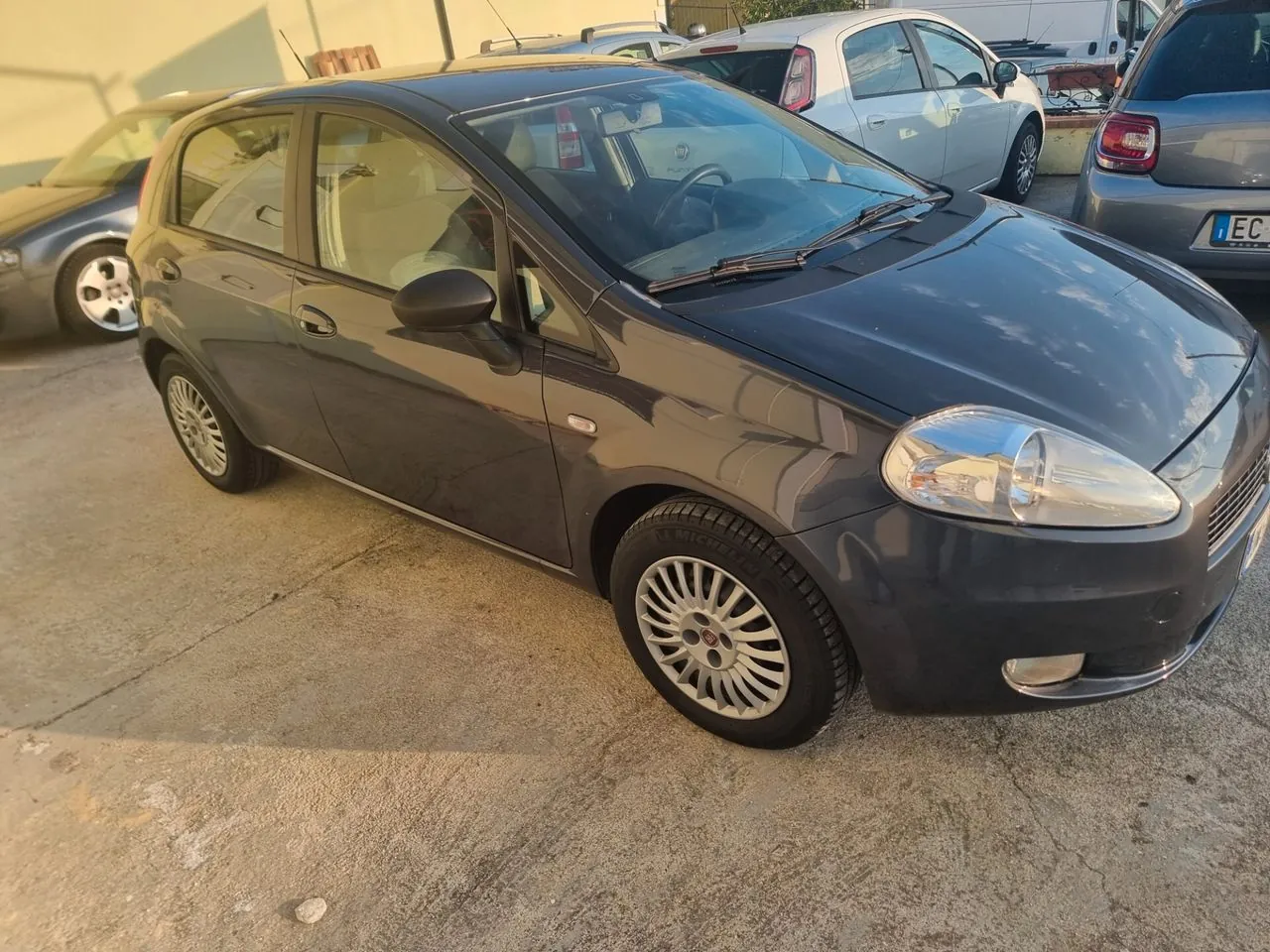 Fiat Grande Punto 2008 photo 3