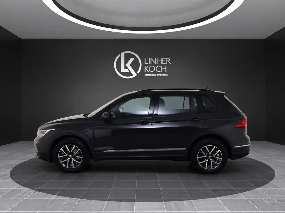 Volkswagen Tiguan 2022 photo 2