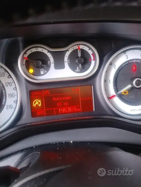 Fiat 500L 2013 photo 3