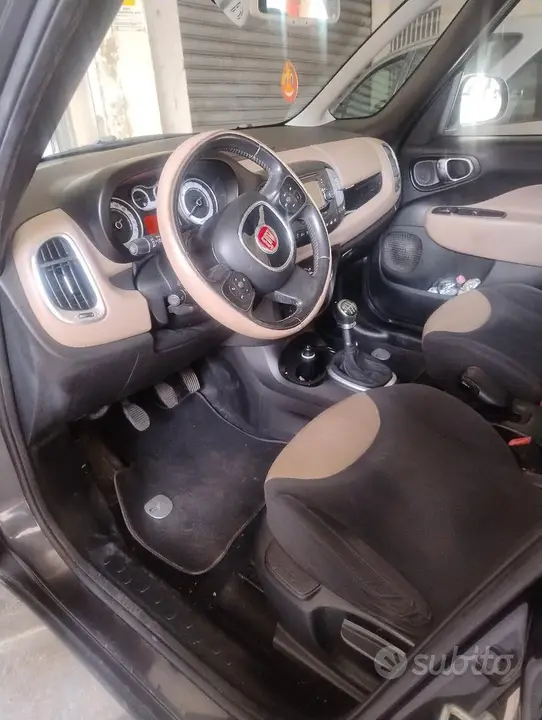 Fiat 500L 2013 photo 2
