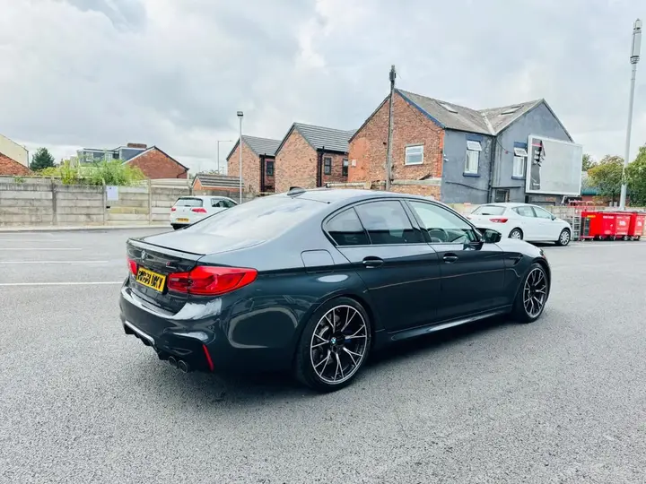 BMW M5 2018 photo 3