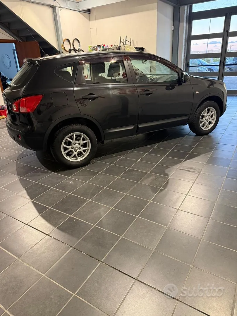 Nissan Qashqai 2008 photo 3