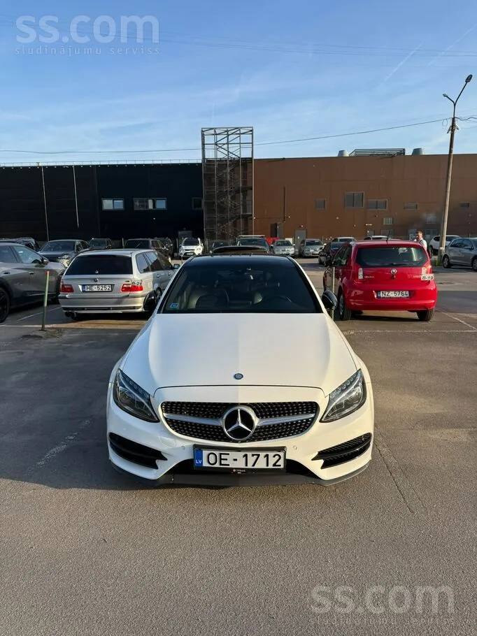 Mercedes-Benz C200 2015 photo 4