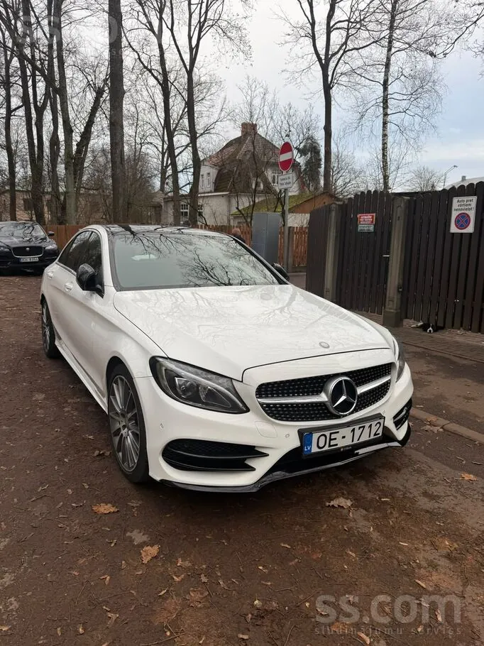Mercedes-Benz C200