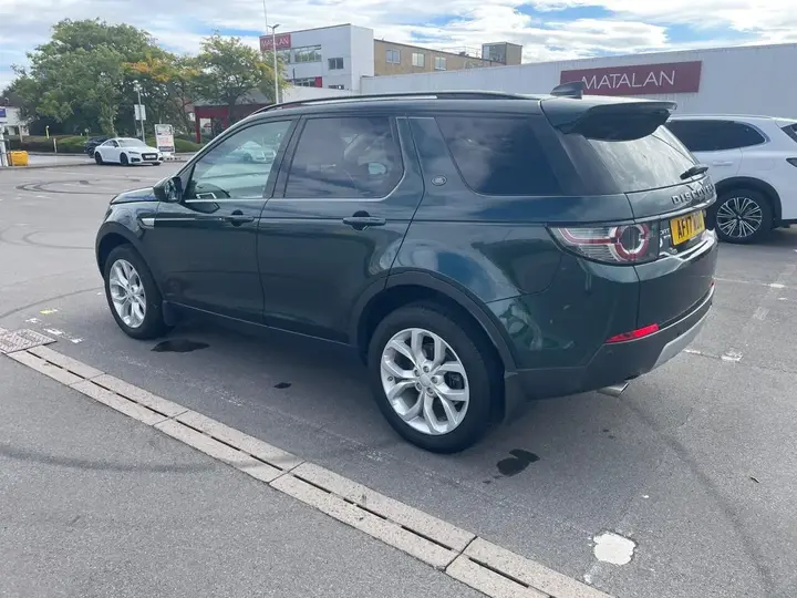 Land Rover Discovery Sport 2017 photo 3