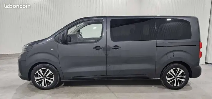 Peugeot Traveller 2026 photo 4