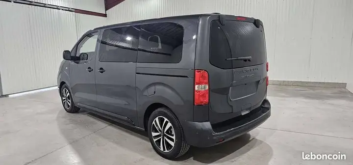 Peugeot Traveller 2026 photo 3