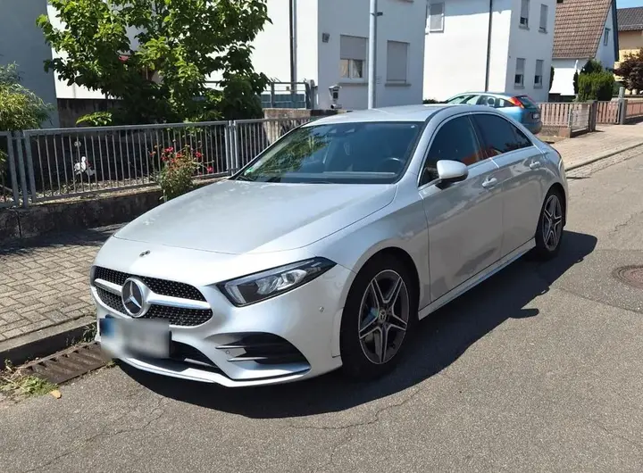 Mercedes-Benz A 200
