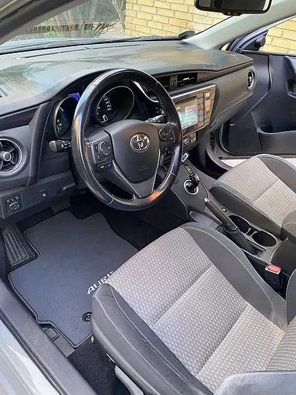 Toyota Auris 2017 photo 5