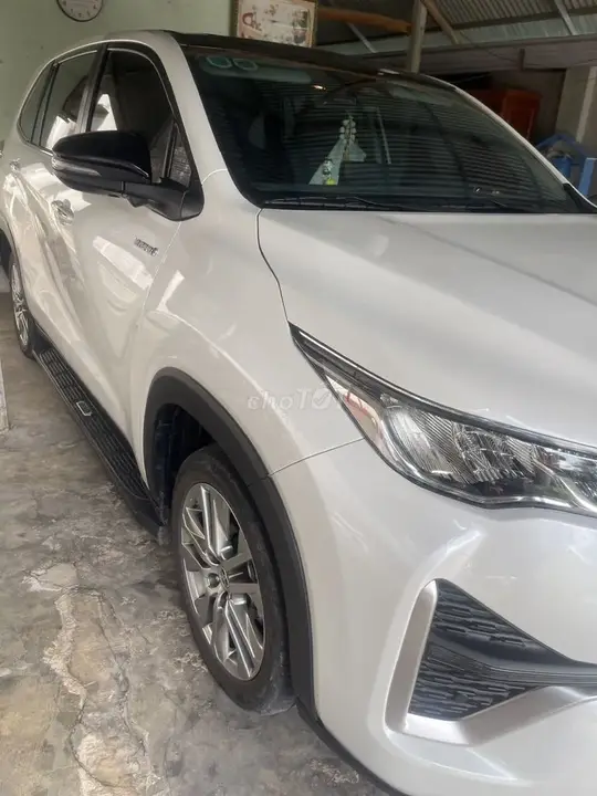 Toyota Innova Cross 2024 photo 2