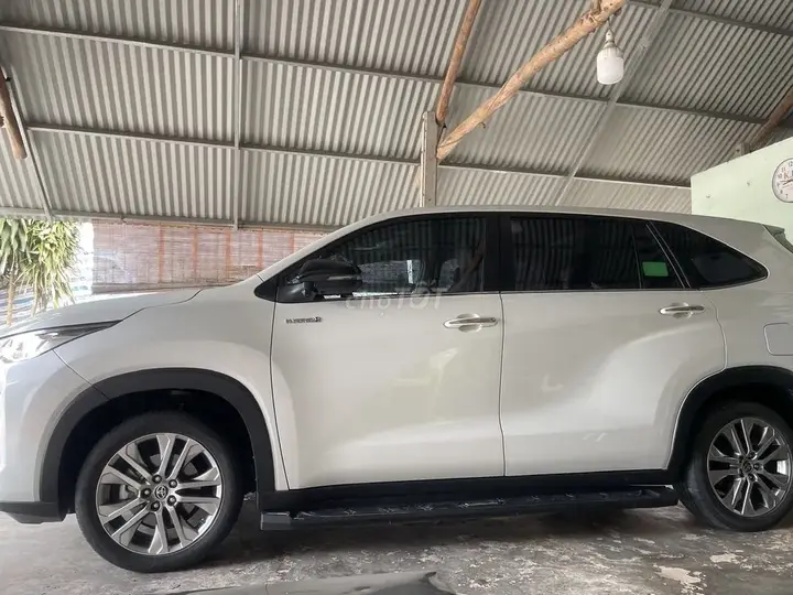 Toyota Innova Cross 2024 photo 5