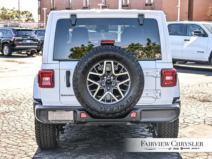 Jeep Wrangler 2026 photo 5
