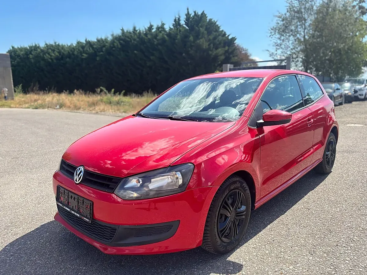 Volkswagen Polo 2011 photo 2