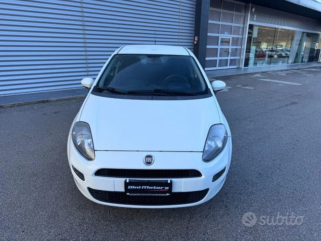 Fiat Punto 2016 photo 2