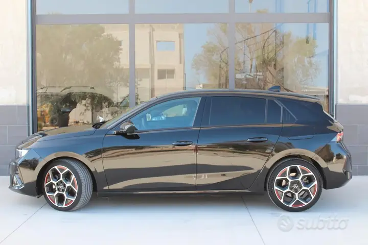 Opel Astra 2022 photo 4