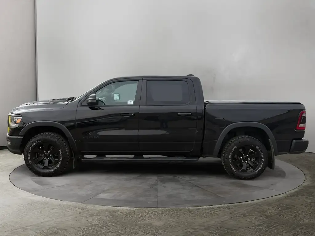 Ram 1500 2023 photo 2