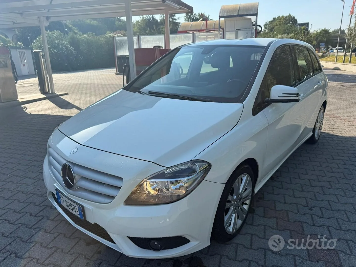 Mercedes-Benz B-Class 2014 photo 3