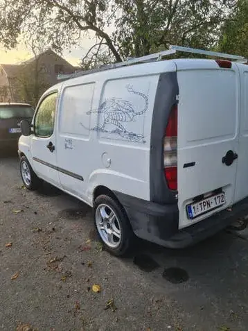 Fiat Doblo 2000 photo 2