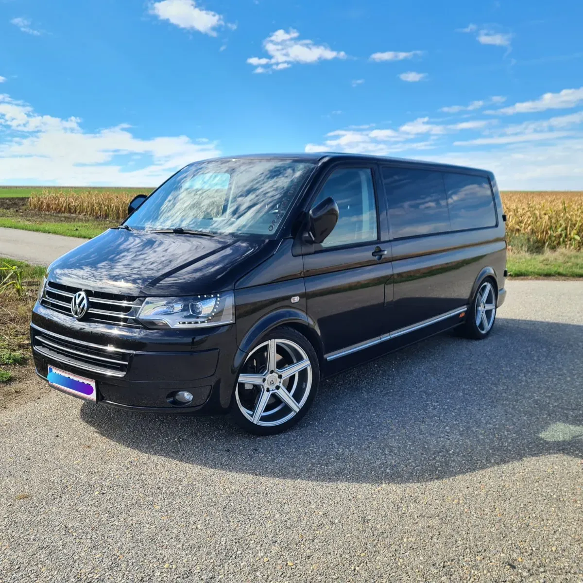 Volkswagen Caravelle