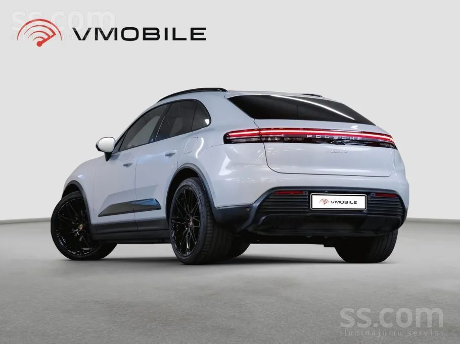 Porsche Macan 2024 photo 2