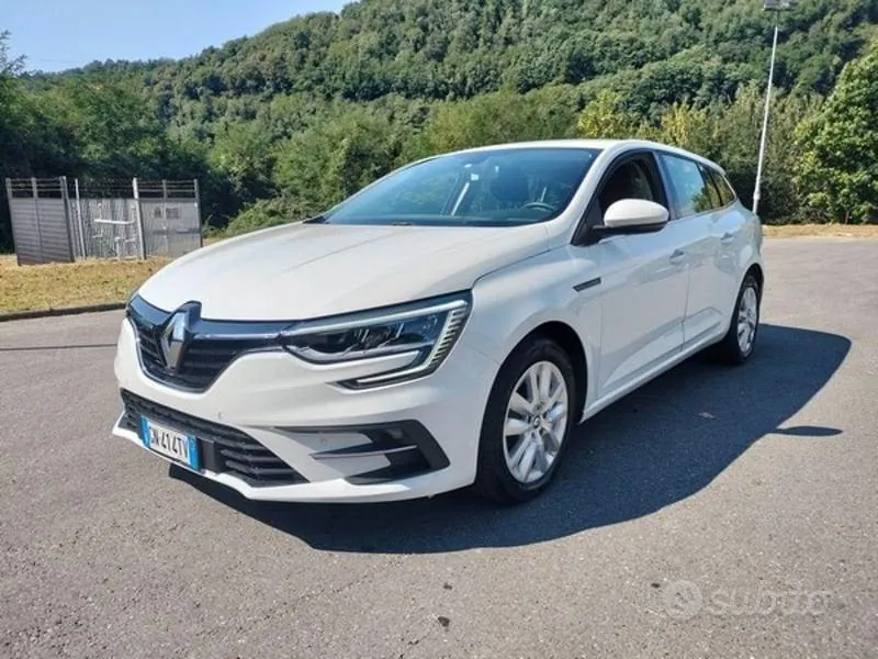 Renault Megane 2023 photo 3