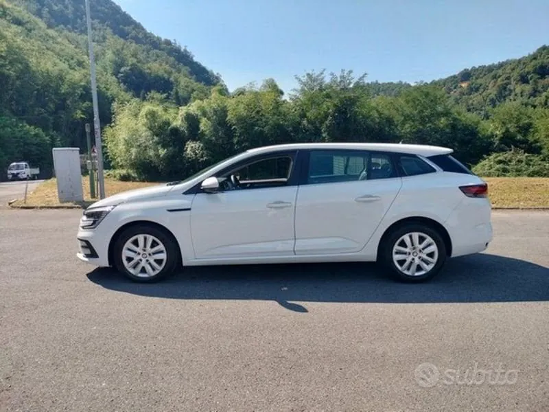Renault Megane 2023 photo 5