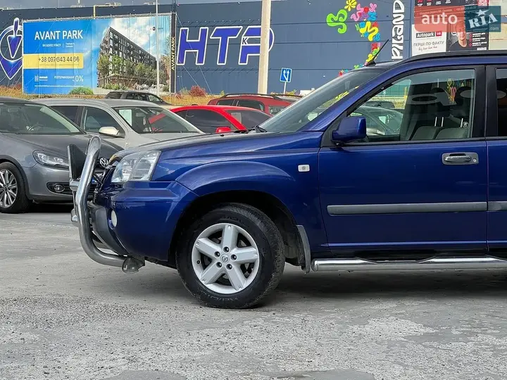 Nissan X-Trail 2004 photo 2