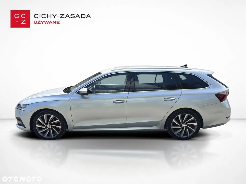 Skoda Octavia 2023 photo 2