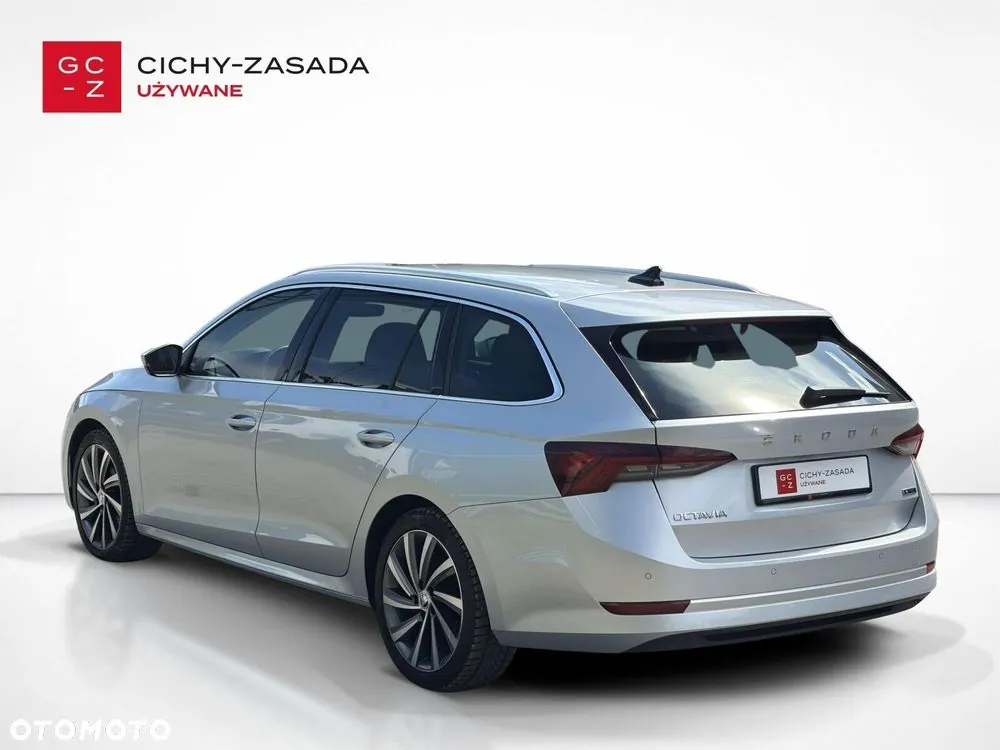Skoda Octavia 2023 photo 3