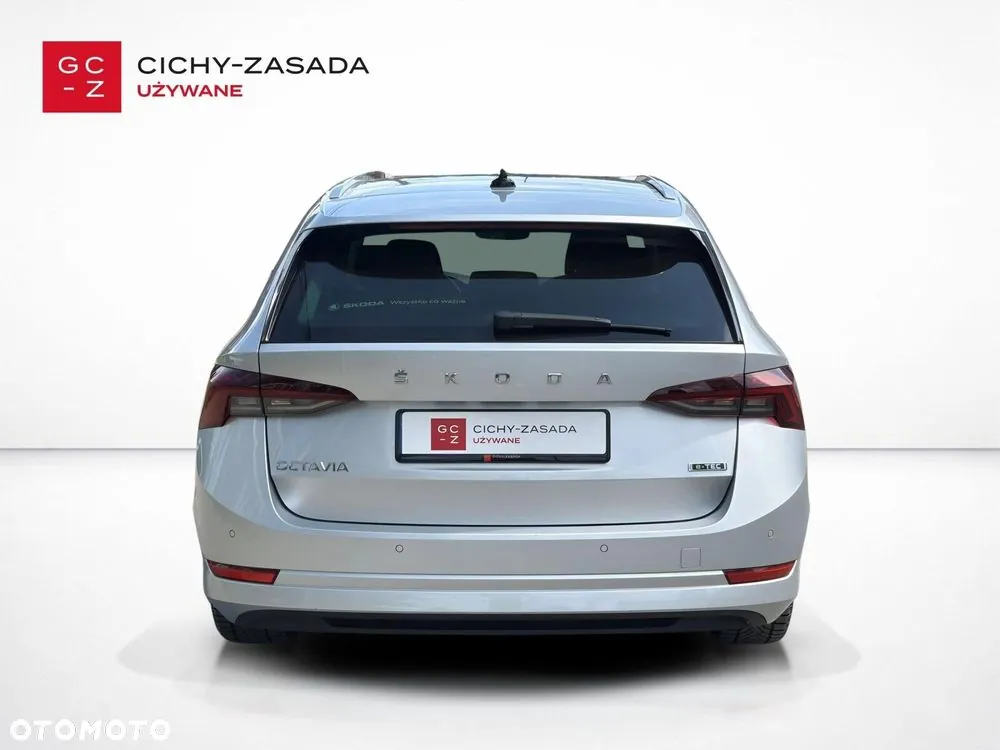 Skoda Octavia 2023 photo 4