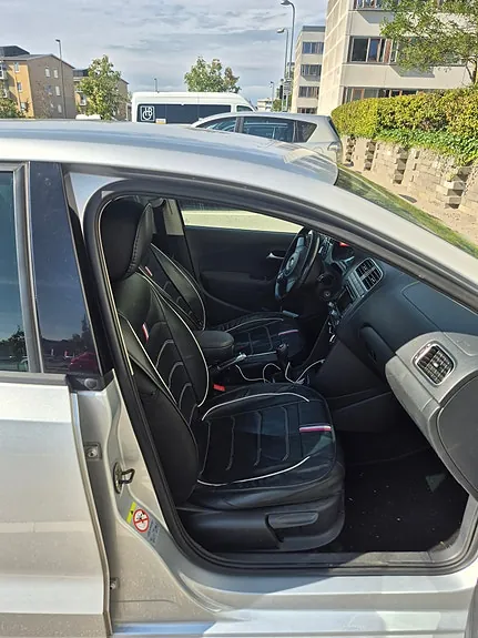 Volkswagen Polo 2011 photo 4