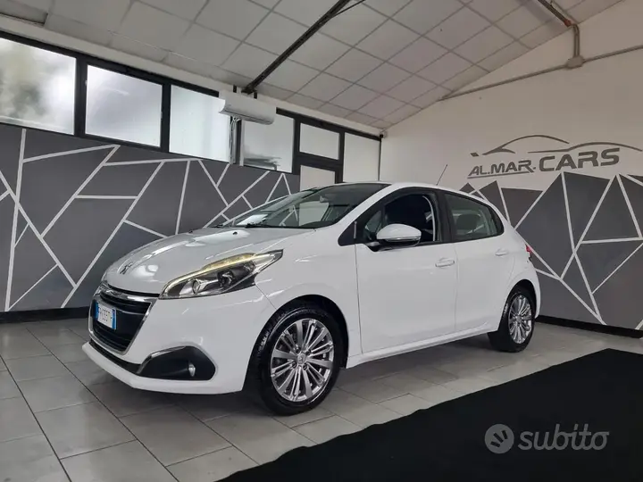 Peugeot 208 2018 photo 4