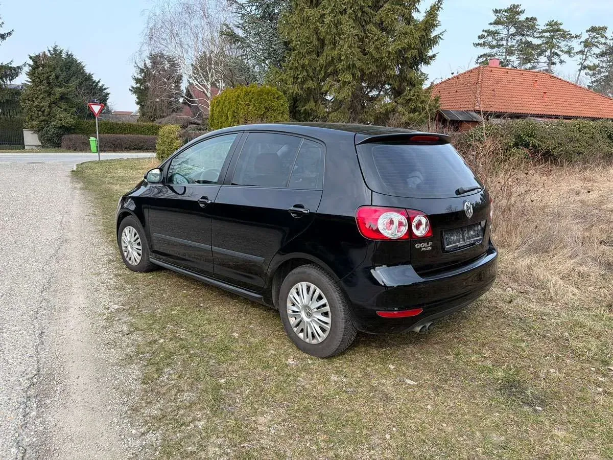 Volkswagen Golf 2009 photo 2