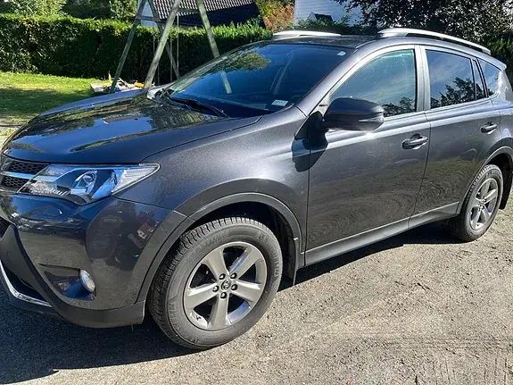 Toyota Rav4 2015 photo 4