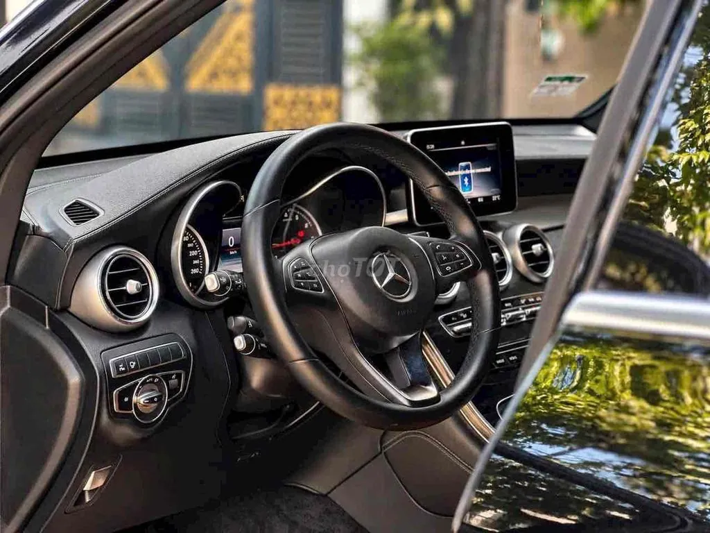 Mercedes-Benz Glc 2018 photo 4