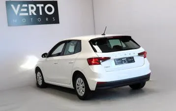Skoda Fabia 2023 photo 2
