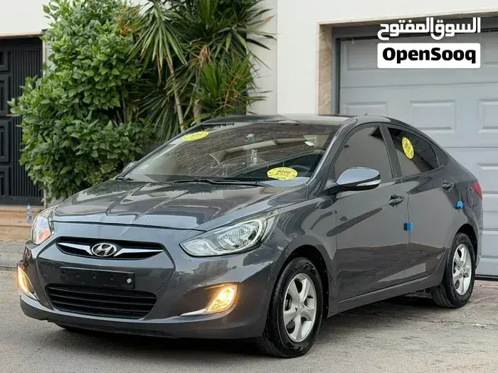 Hyundai Accent 2012 photo 2