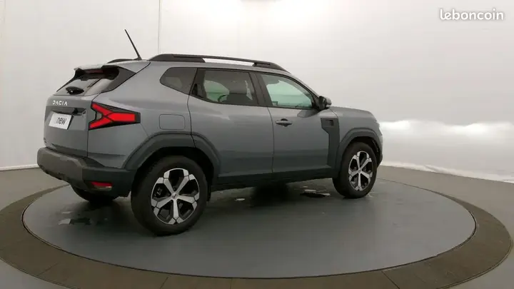 Dacia Duster 2025 photo 2