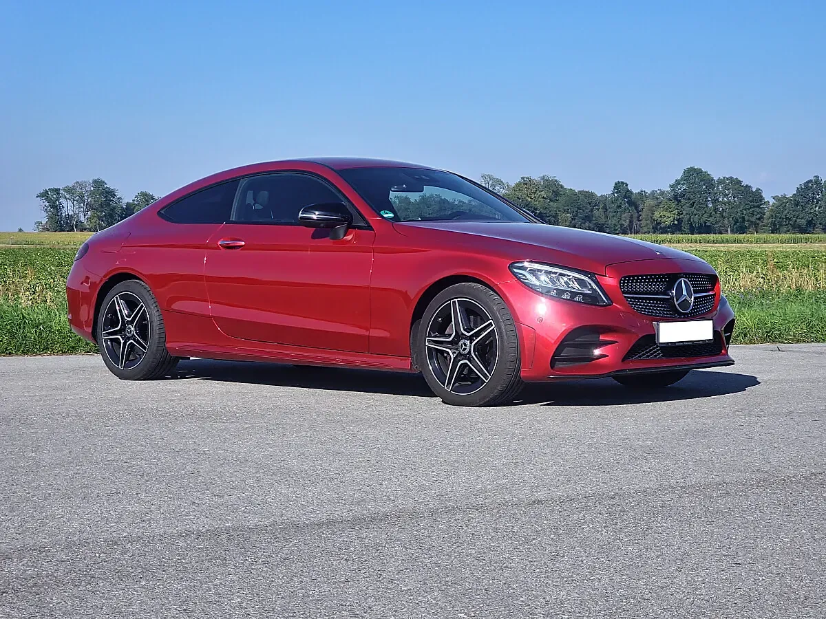 Mercedes-Benz C-Class 2018 photo 2