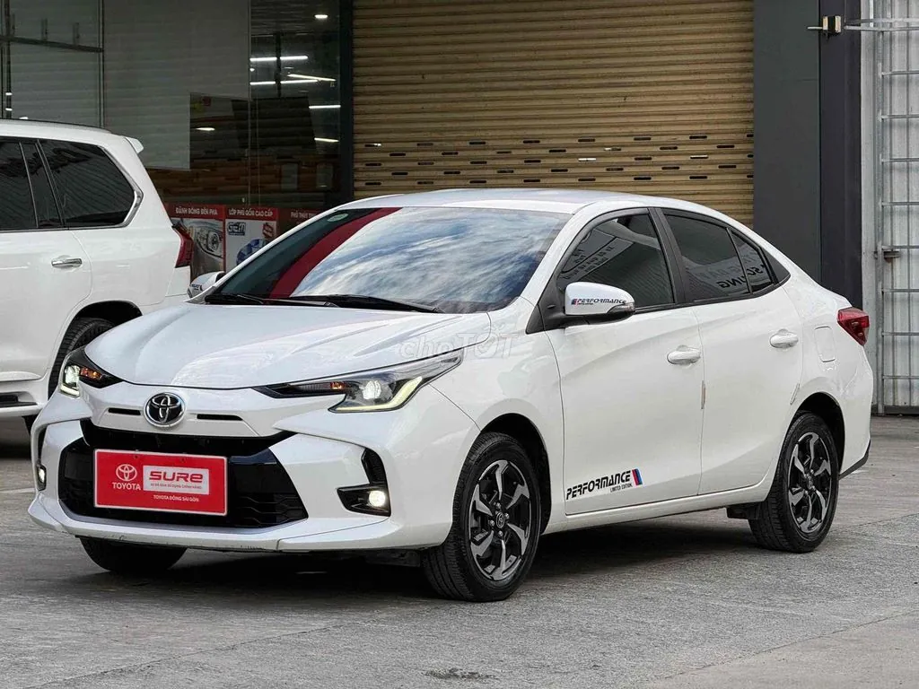 Toyota Vios 2024 photo 2