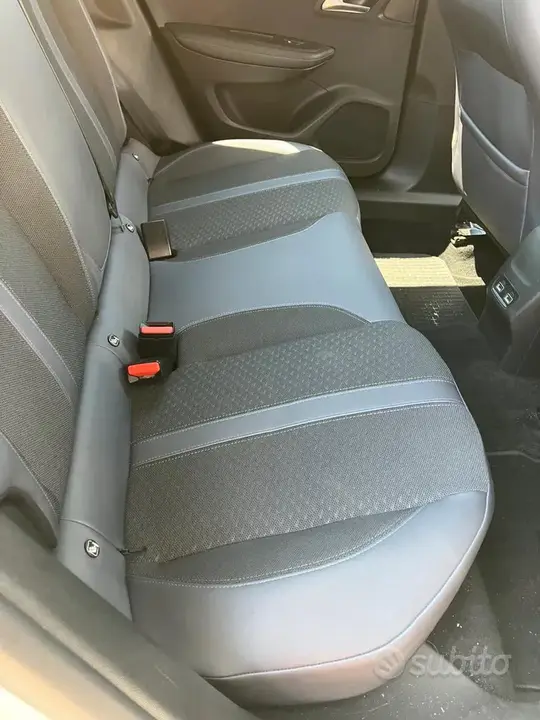 Peugeot 2008 2020 photo 4