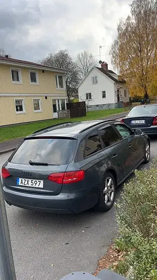 Audi A4 2011 photo 4
