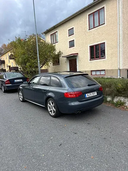 Audi A4 2011 photo 3