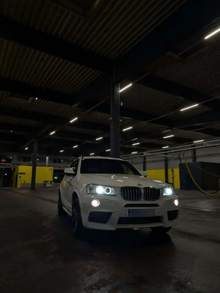 BMW X3 2011 photo 3