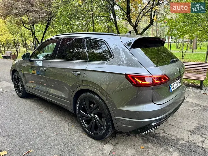 Volkswagen Touareg 2021 photo 4