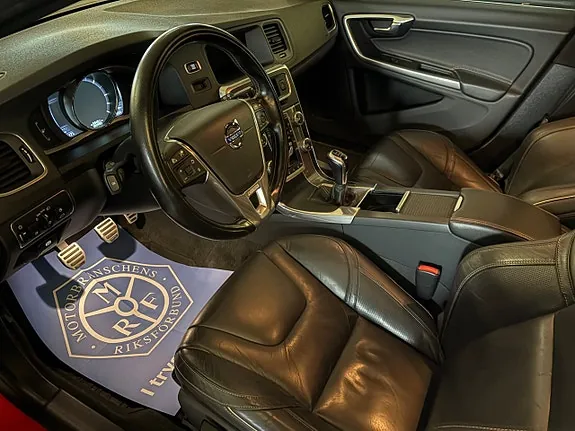 Volvo V60 2015 photo 5