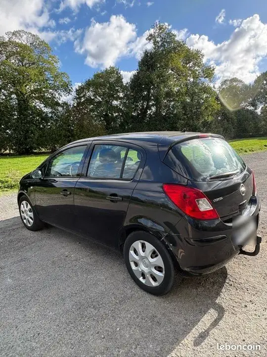 Opel Corsa 2012 photo 3