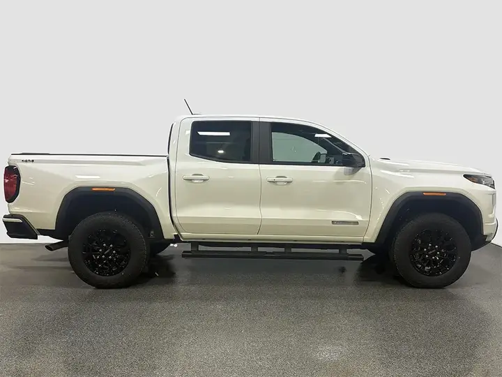 GMC Canyon 2026 photo 2
